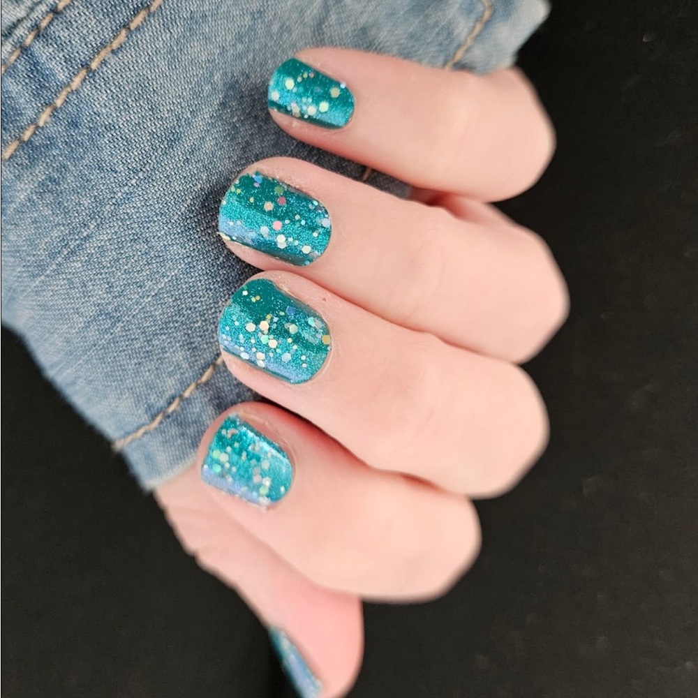 *Retired* Color Street: Caribbean Dream | Ocean Blue Glitter Summer Beach Water - Picture 7 of 9